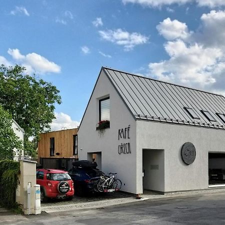 Kafe Orech Mnichovo Hradiště Exterior foto